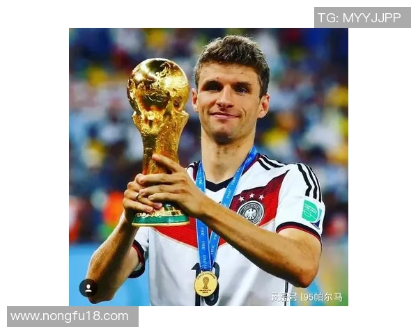 穆勒谈蓄胡的偶然尝试与自我发现过程:理发后的惊喜与新形象的形成 穆勒谈蓄胡的偶然尝试与自我发现过程:理发后的惊喜与新形象的形成